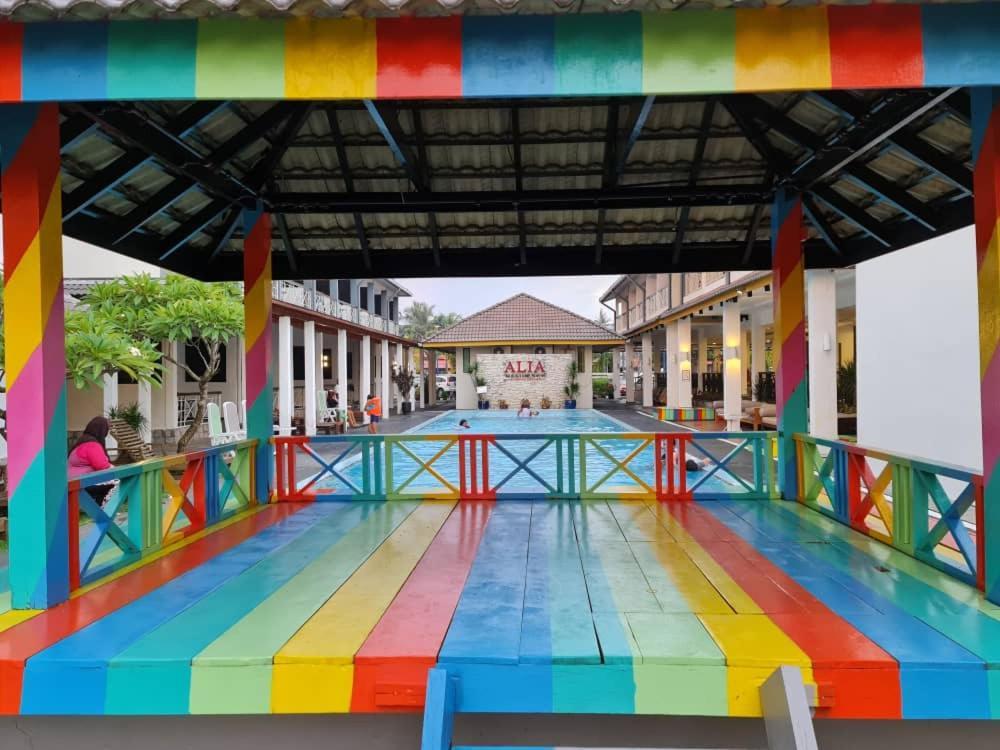 Alia Residence Business Resort Padang Mat Sirat Bagian luar foto