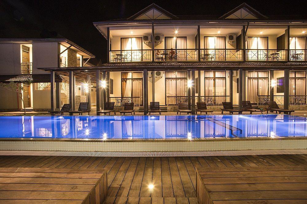 Alia Residence Business Resort Padang Mat Sirat Bagian luar foto