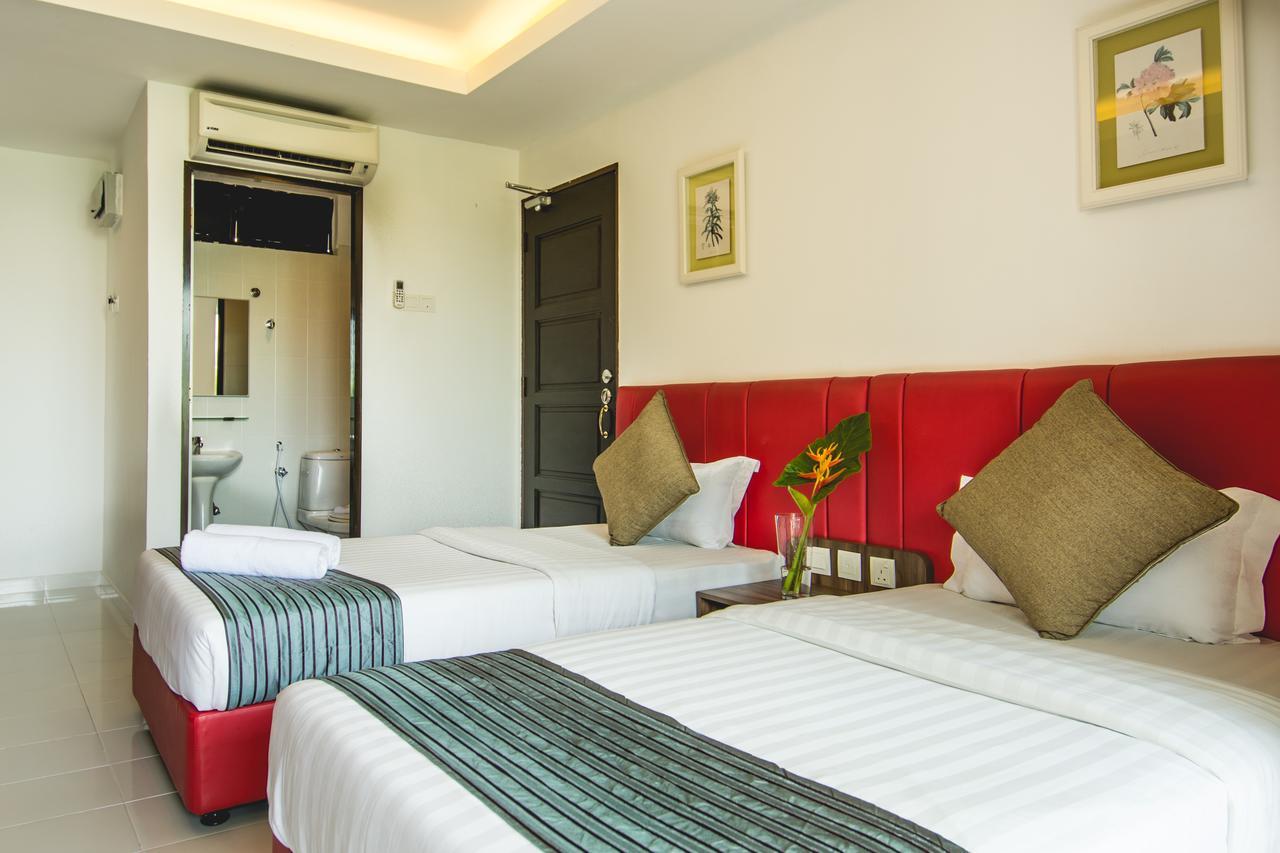 Alia Residence Business Resort Padang Mat Sirat Bagian luar foto