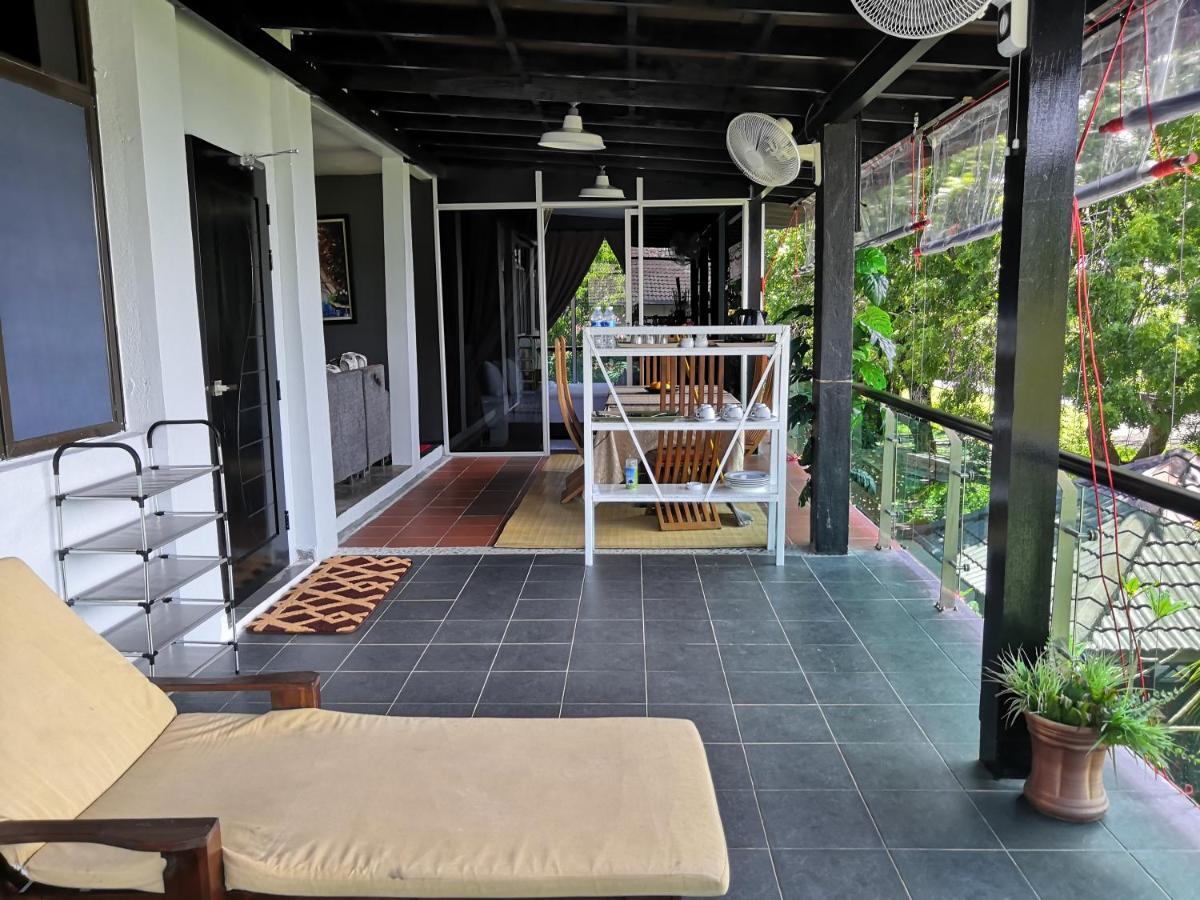 Alia Residence Business Resort Padang Mat Sirat Bagian luar foto